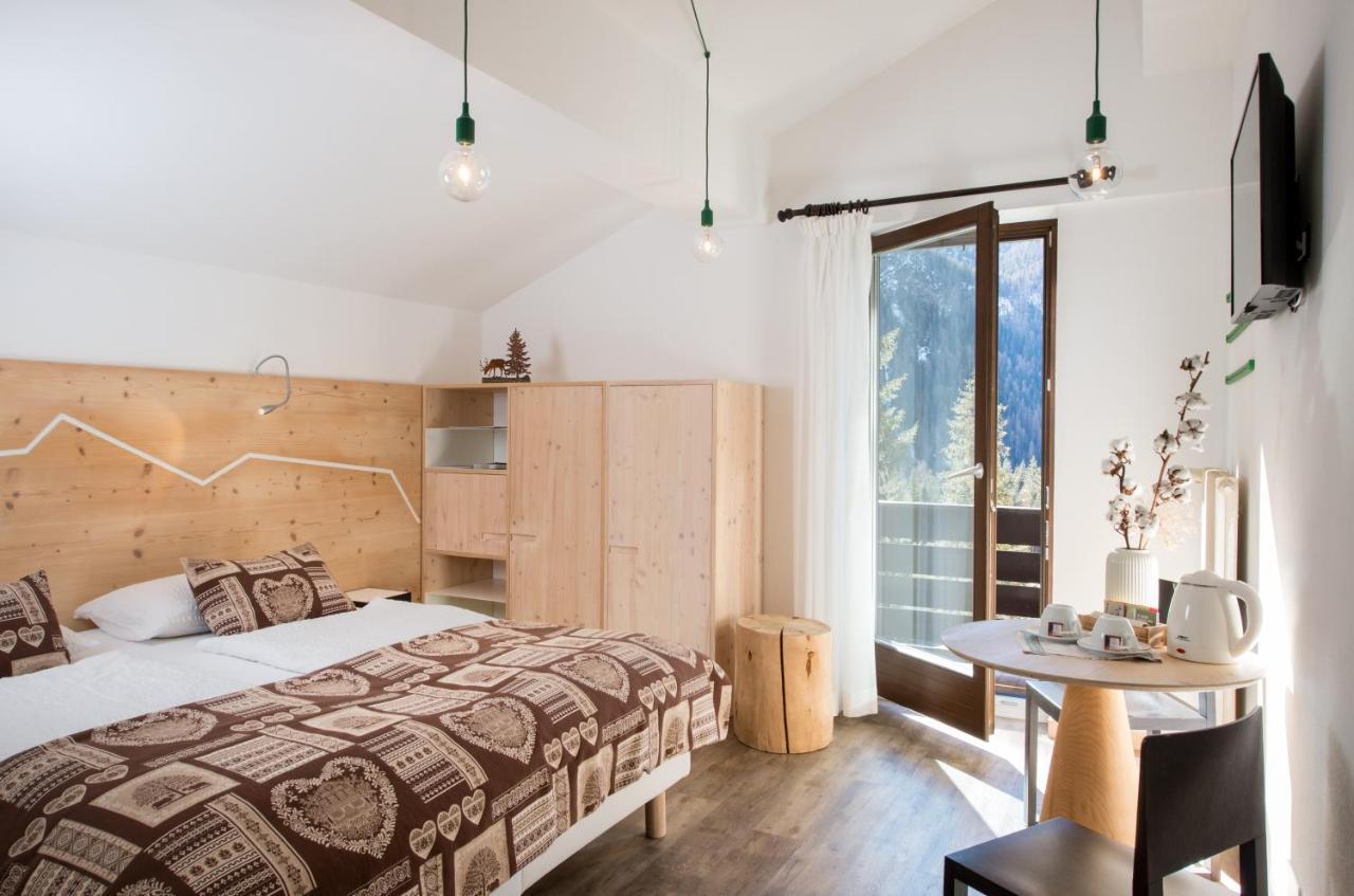 Hotel Garni Roberta Мальга-Чапелла Экстерьер фото
