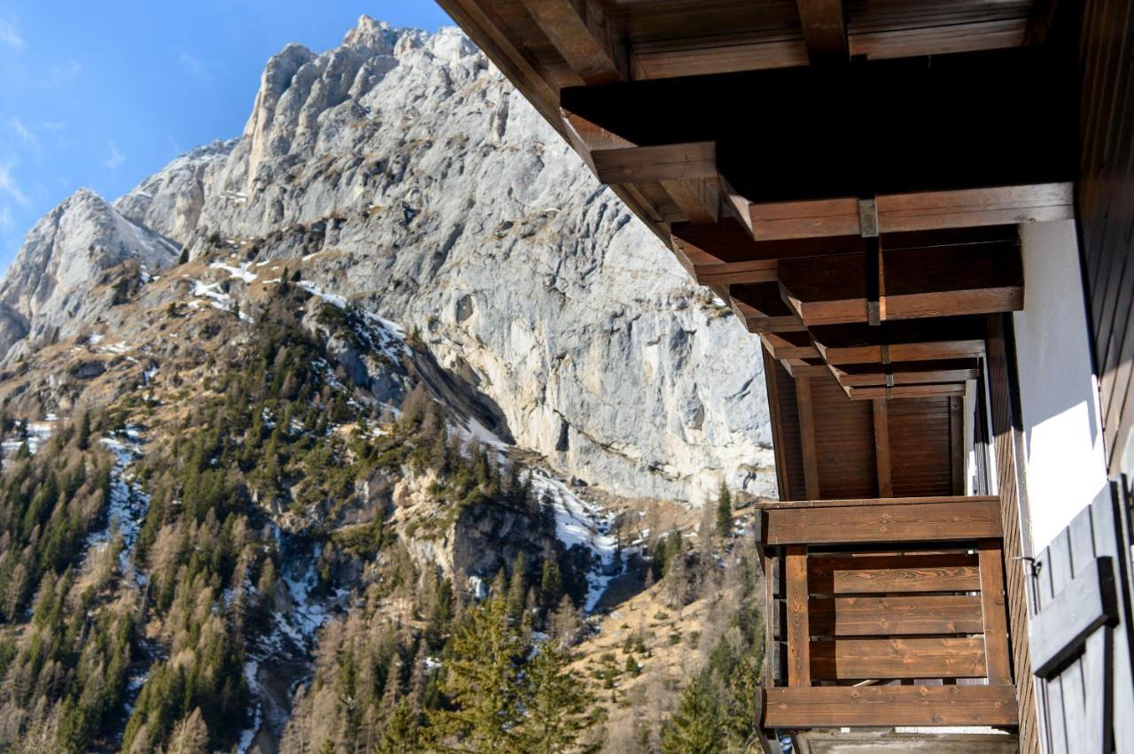 Hotel Garni Roberta Мальга-Чапелла Экстерьер фото