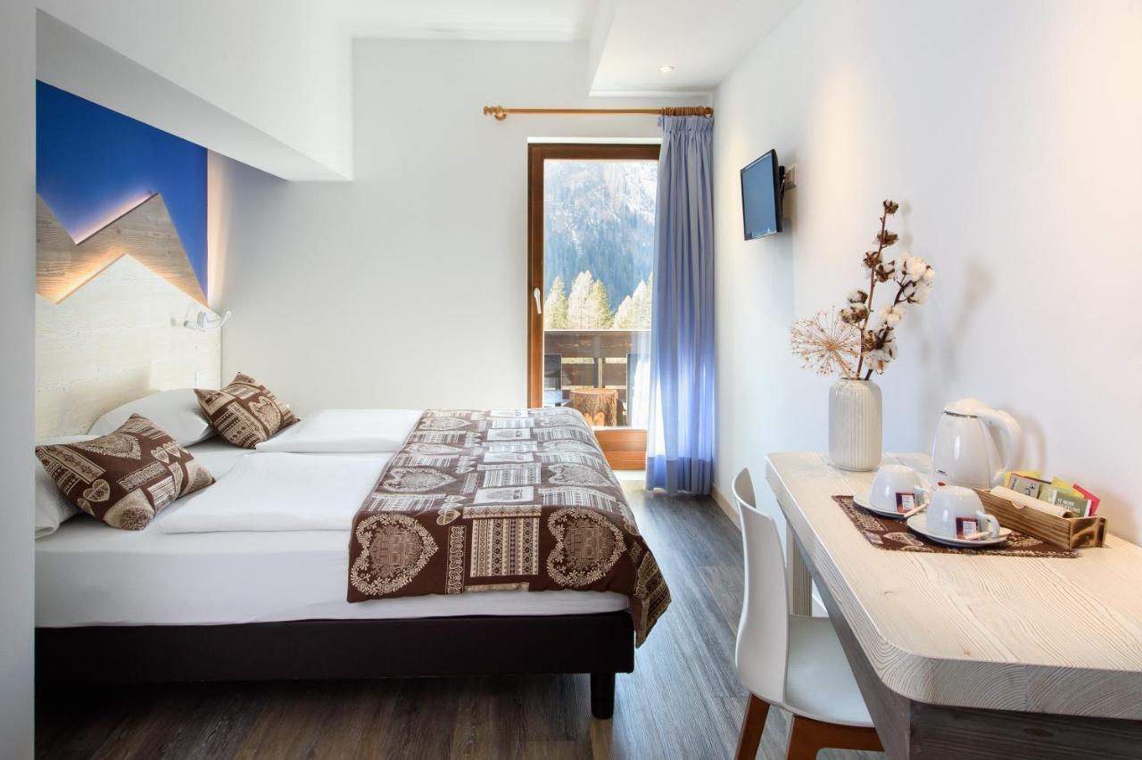 Hotel Garni Roberta Мальга-Чапелла Экстерьер фото