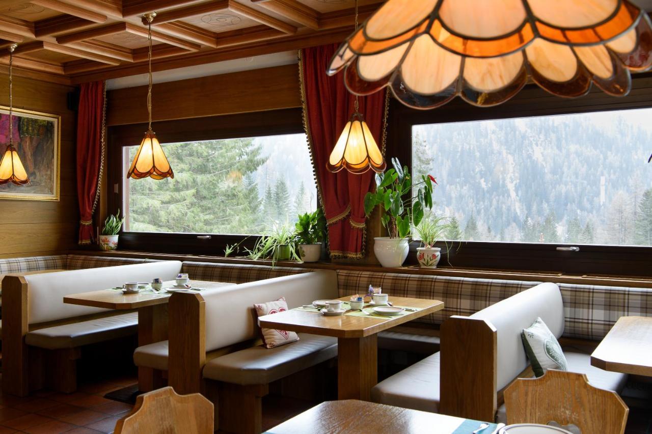 Hotel Garni Roberta Мальга-Чапелла Экстерьер фото