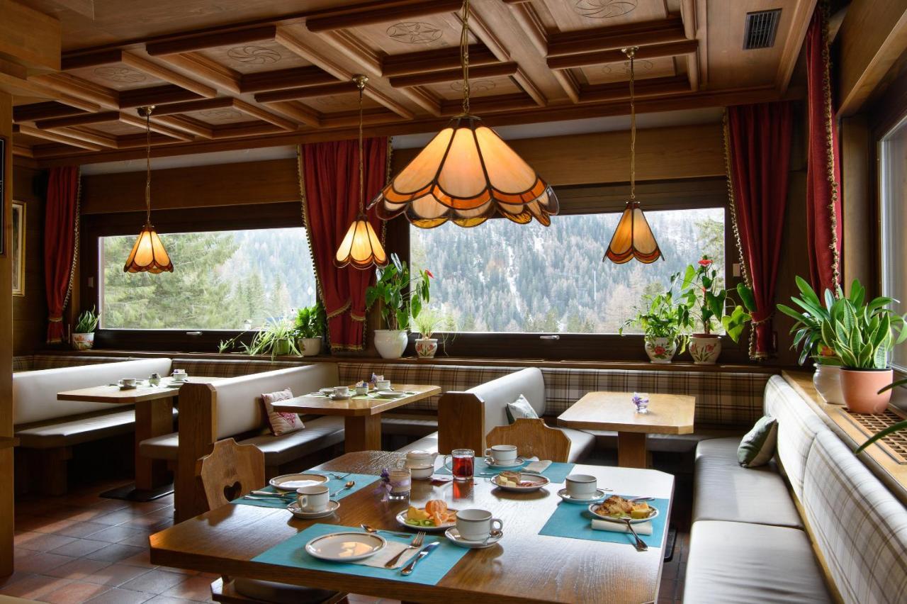 Hotel Garni Roberta Мальга-Чапелла Экстерьер фото