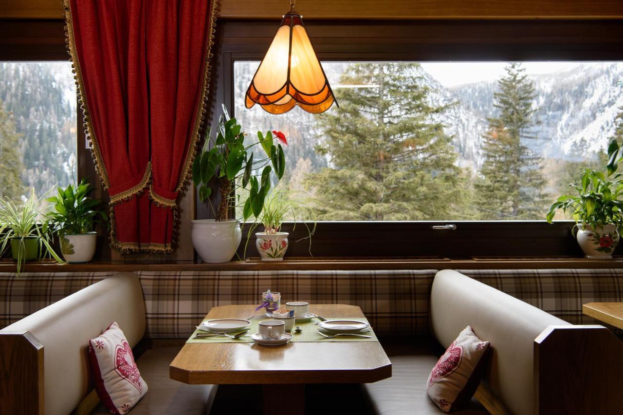 Hotel Garni Roberta Мальга-Чапелла Экстерьер фото