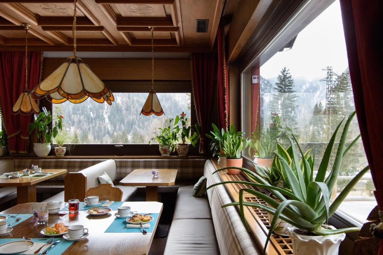 Hotel Garni Roberta Мальга-Чапелла Экстерьер фото